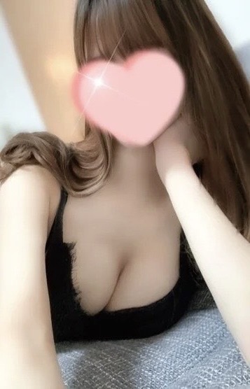 山吹もえ